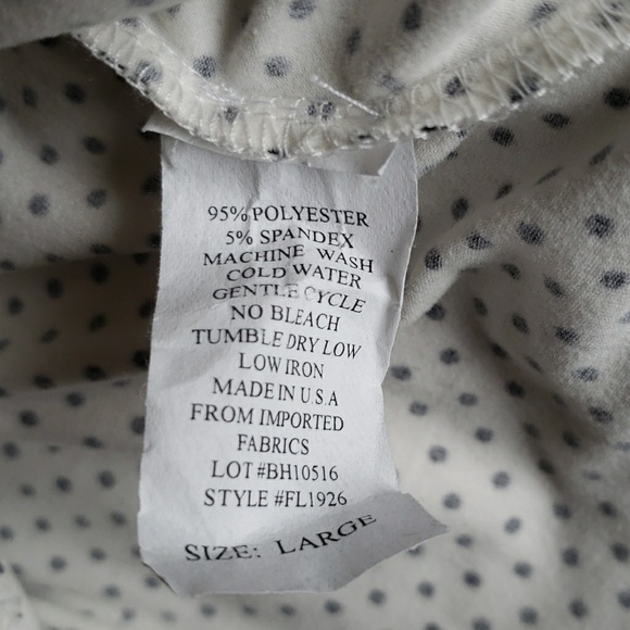 ⛔Gone to Goodwill ⛔Ruffle and Chain Top - Picture 5 of 7